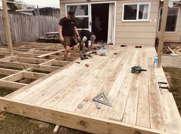 Deck build Waiuku Build Holmes